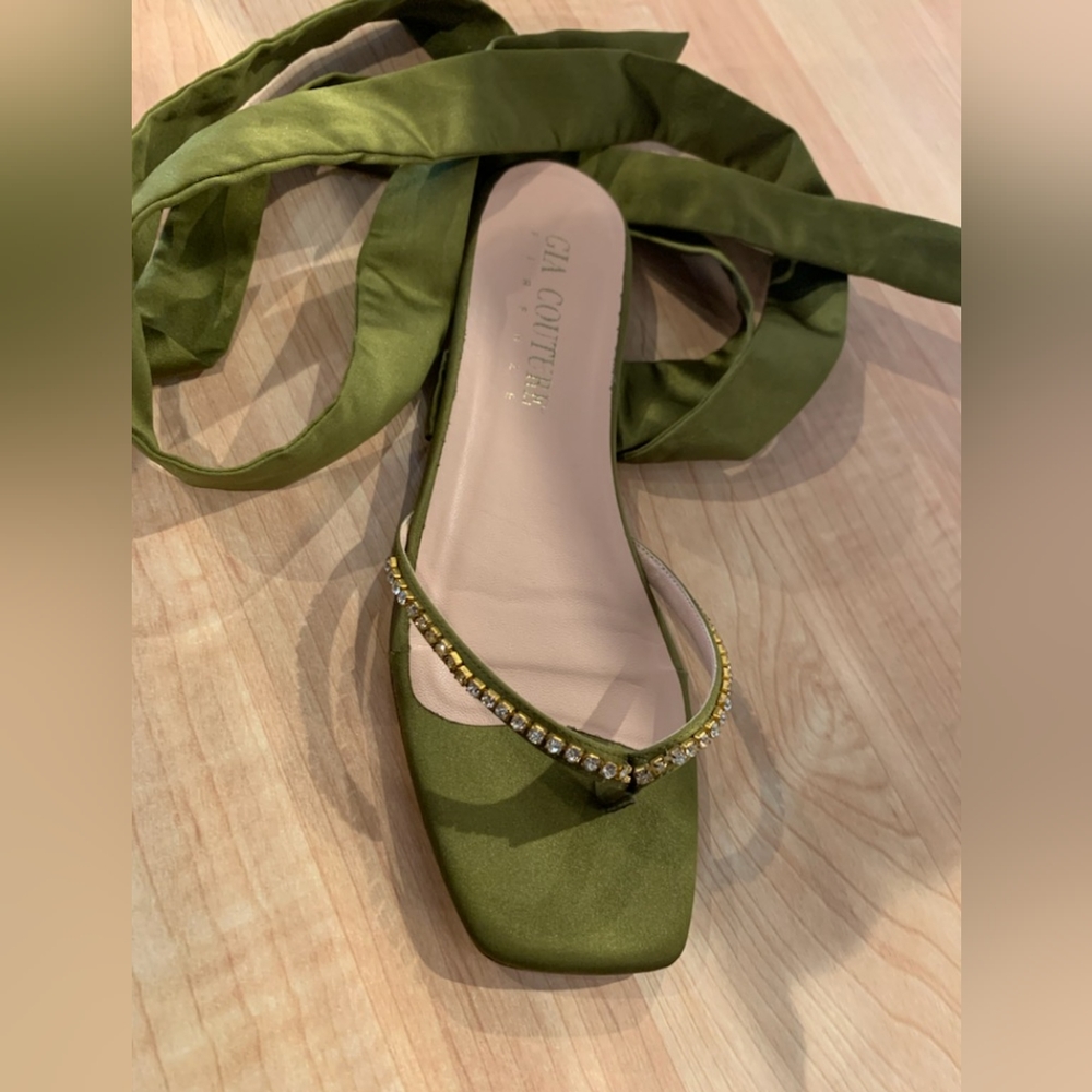 NiB $520 Gia Couture flat sandals